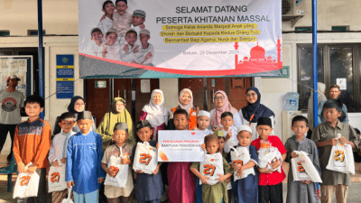 Rumah Zakat Bersama Yayasan Al Mabrur Bekasi Gelar Khitanan Massal