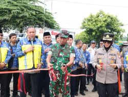 Tingkatkan Konektivitas, Wali Kota Bekasi Resmikan dan Buka Jalur Sisi Barat Jalan Perjuangan