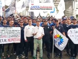 Tuntut Penghapusan “Perbudakan Modern”, Ratusan Serikat Buruh ASPEK, SPN Geruduk Gedung Danantara