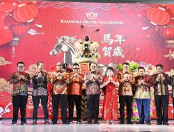 Semangat Imlek, Danrem 044/Gapo Ajak Masyarakat Perkokoh Persatuan NKRI