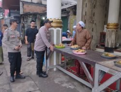 Ramadhan Penuh Berkah: Sinergi Kaum Muslimin dan Polsek Pondok Gede dalam Giat Berbagi TakjilBulan suci Ramadhan 1447 Hijriah.