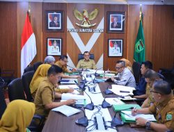 Sekda Sumsel edward candra Pimpin Rapat Bahas Usulan Kenaikan Hibah Parpol 2027