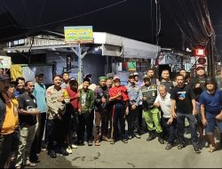 Polsek Pondok Gede Melalui Bhabinkamtibmas Jatirahayu dan Linmas Hadir Jaga Warga Saat Sahur, Peran Satpol PP Pondok Melati Dipertanyakan.