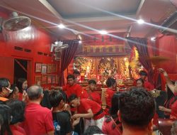 Ribuan Warga Padati Kirab Malam Cap Go Meh 2577 di Klenteng Bu An Kiong, Simbol Harmonisasi Kota Bekasi