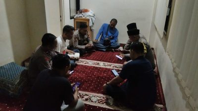 Kapolsek Jatisampurna Pimpin Pembacaan Surah Al-Kahfi, Perkuat Iman dan Kebersamaan Personel.