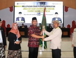 Lepas 445 Jamaah Haji Kloter Pertama, Plt Bupati Bekasi Ingatkan Kesiapan Fisik dan Batin