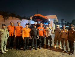Pemuda Hilang di Kali Bekasi Saat Memancing, Tim Gabungan Sisir Lokasi Hingga Malam.