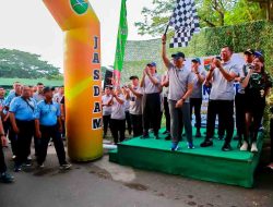 Semarak Jalan Sehat Radin Inten HUT Ke-1 Kodam XXI/RI di Bandar Lampung