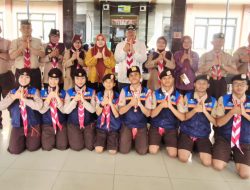Camat Pondok Gede Lepas Peserta Pramuka Kwaran Pondok Gede Menuju Jambore Nasional.