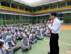Sumpah Pemuda 2026, Polres Kepulauan Seribu Dorong Siswa SMA Negeri 69 Jakarta Jadi Pelopor Persatuan dan Sadar Hukum.