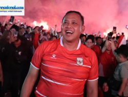Garuda Juara, Plaza Patriot Bergemuruh: Tri Adhianto Nobar hingga Bagi-Bagi Doorprize