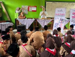 Cita Sehat dan PT Kimberly-Clark Edukasi 125 Siswa SMP Islam Telukjambe Barat tentang Kesehatan Reproduksi